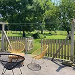 Maison Normande Typique 10 Pers , Grande Piece A Vivre ,Cheminee, Grand Jardin Holiday home *