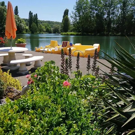 Prázdninový dům Maison Normande Typique 10 Pers , Grande Piece A Vivre ,cheminee, Grand Jardin