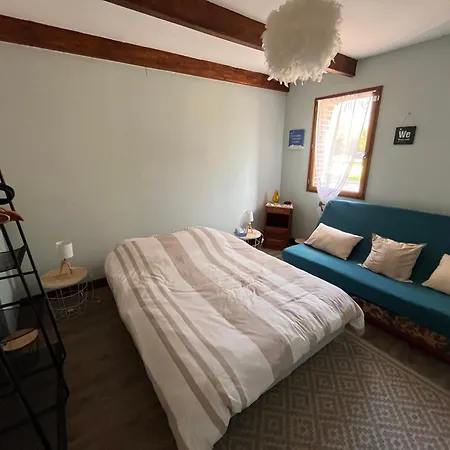 Holiday home Maison Normande Typique 10 Pers , Grande Piece A Vivre ,Cheminee, Grand Jardin *